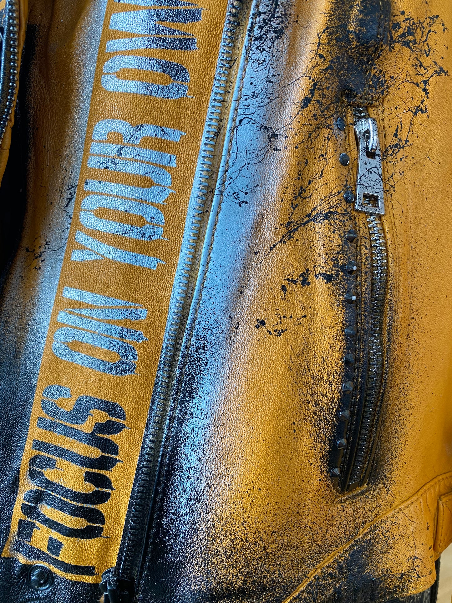 Edgy Orange - Lederjacke