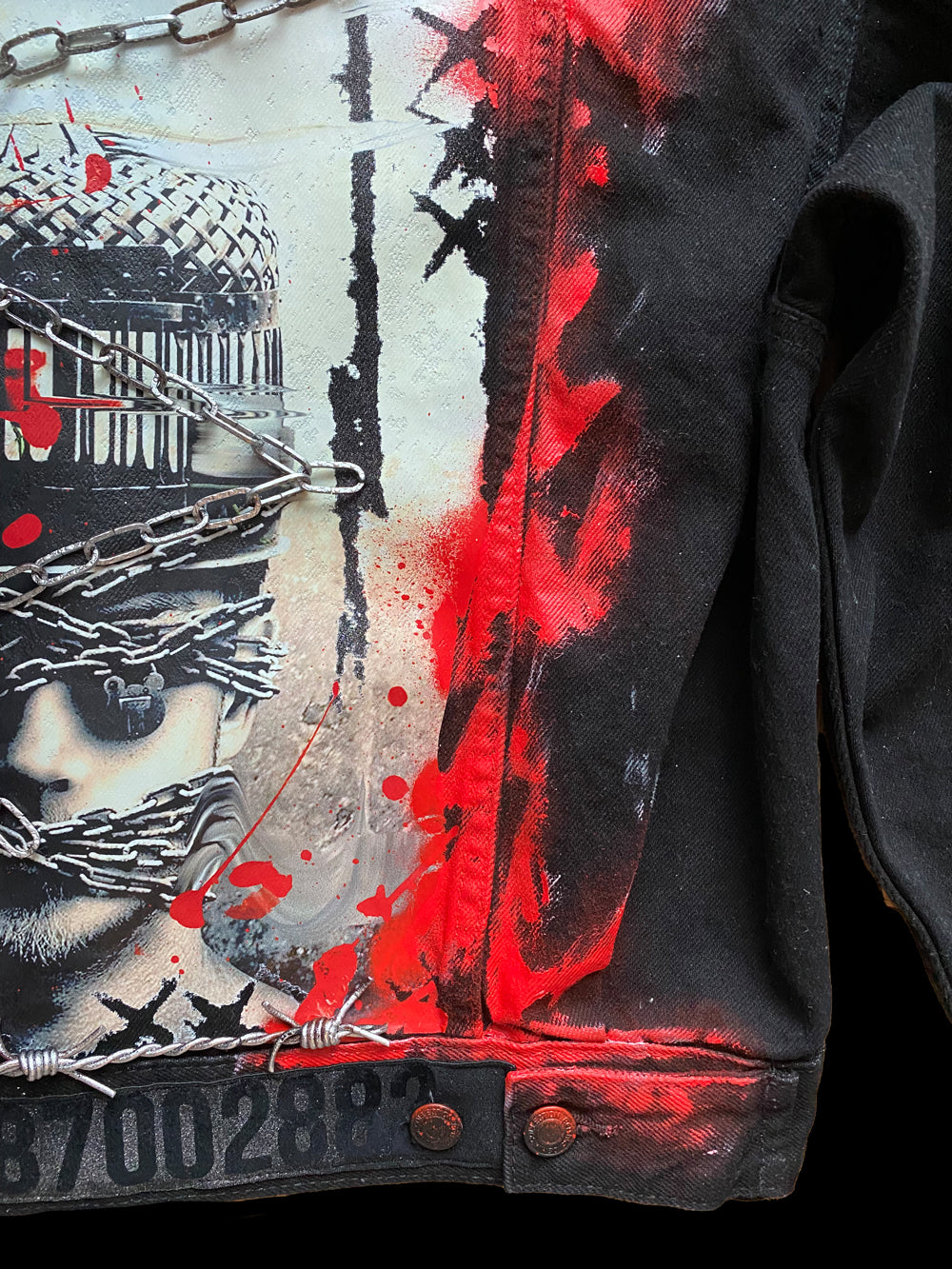 Mezclilla jaula roja