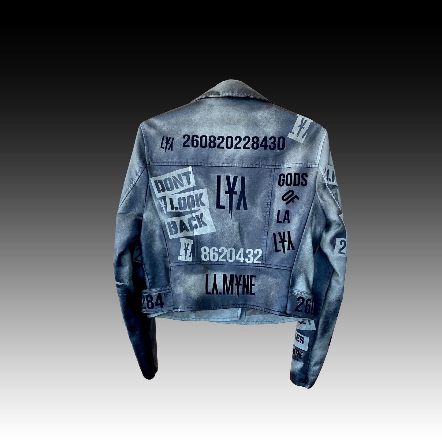 Chaqueta de cuero llamativa